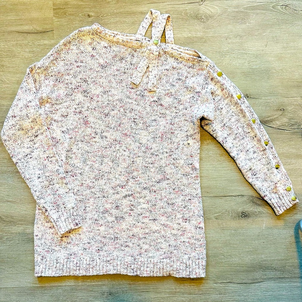 NEW NY&Co One Shoulder Cold Shoulder Marled Knit Gold Button Sweater Size Medium
